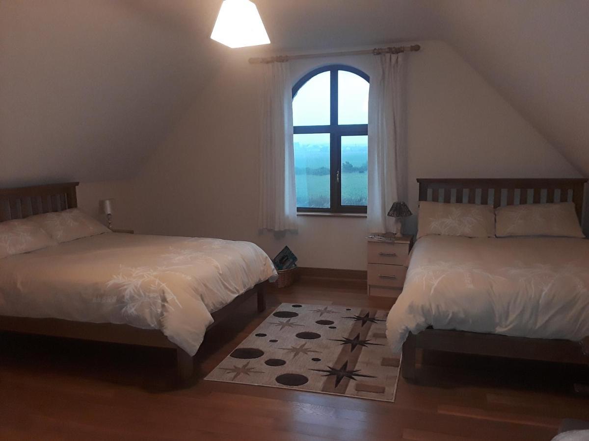 Bealaha House Bed & Breakfast Дунбег Екстериор снимка