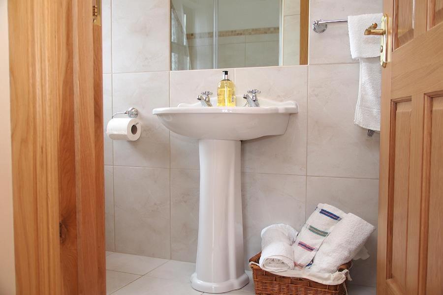 Bealaha House Bed & Breakfast Дунбег Екстериор снимка
